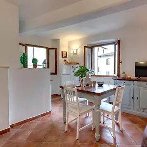Apartment Toscanella By Mamo, Florence