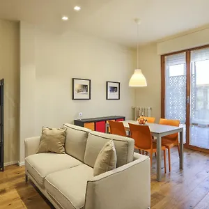 Apartment Dalla Giulia - A/c, Wi-fi, Private Parking - Sweet Dreams In, Florence
